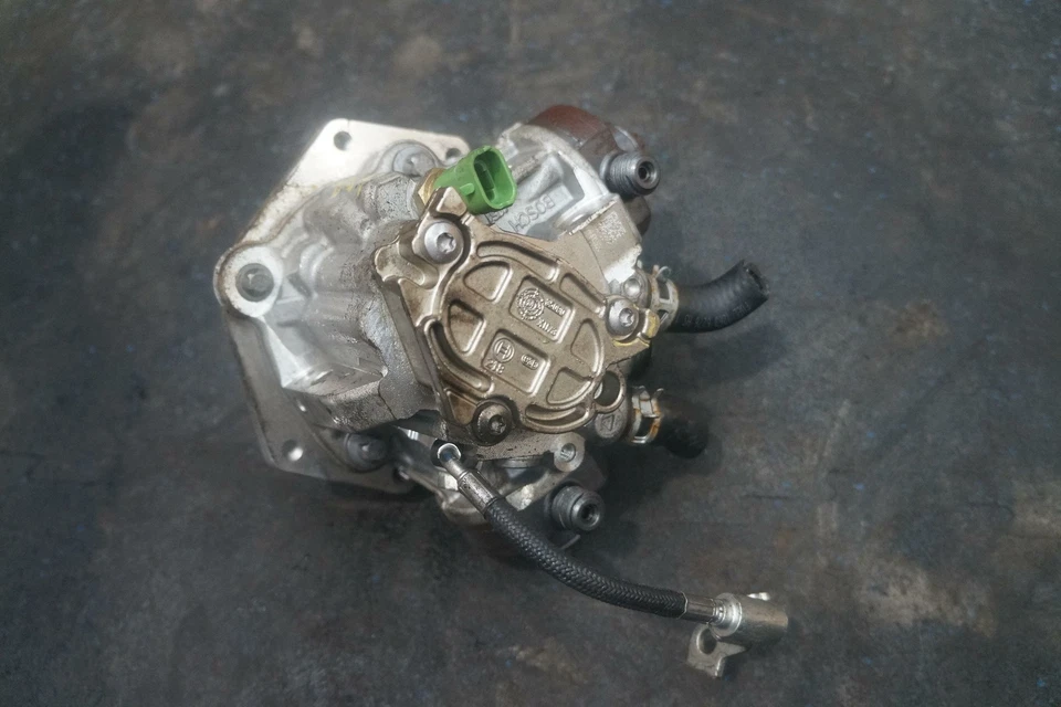 Bomba de inyección de combustible gasolina 12661059 GMC Sierra 2500 3500 2011-16 Silverado Foto 3 de 4