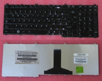 Clavier Complet QWERTY Grec Toshiba Satellite P300 - Noir Brillant, Neuf Ouvert (jamais Utilisé) - MP-06876GR