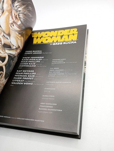 Wonder Woman di Greg Rucka VOLUME 2 - DC LIBRARY PANINI COMICS - Foto 9 di 9
