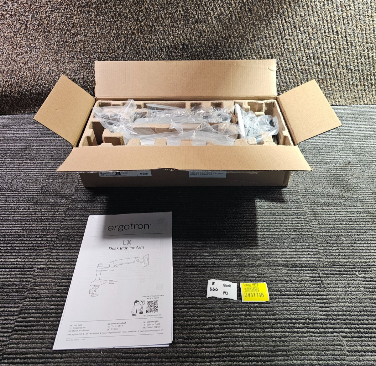 Ergotron 45-490-216 LX Monitor Arm, Single Monitor Desk Mount