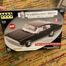 Hawk Washington Mint 90 Piece Model 124 Die Cast 1967 Dodge Charger Kit 11301