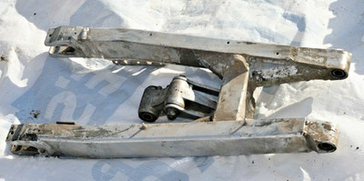 1986 KAWASAKI KX 250 OEM SWING ARM  UNSURE ??? YEAR