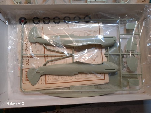 Otaki 1/48 Supermarine Spitfire Mk8 - Photo 3/8