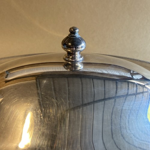 Vintage Stainless Steel Elegant Serving Dish With Lid & Handle 40 X 30 X 5 Cm  - Picture 2 of 6