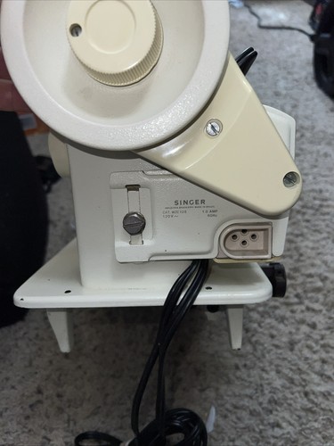 Singer Model 3102 sewing machine 6mm With Pedal TESTED AND WORKS.! No Power Cord - Picture 4 of 4