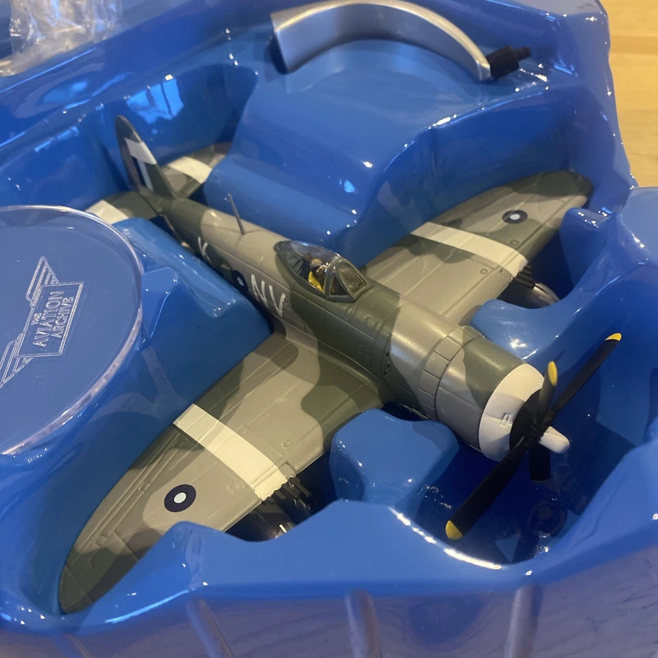 The Aviation Archive Limited Edition P-47D Thunderbolt MkII Die Cast 1:72 Model - Image 4 of 4