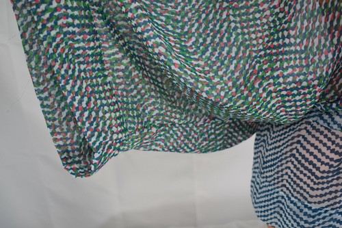 C A b i (S) Caftan Silk Like Semi Sheer Plunge Neckline GREEN ORANGE Dashiki Top - 第 6/11 張圖片