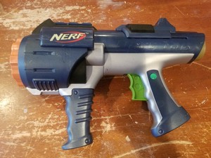 pistola nerf hyperfire