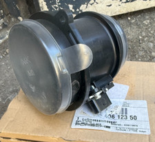 Misuratore massa aria air flow sensor Porsche Cayenne 958 Diesel 3.0 V6 95560612350