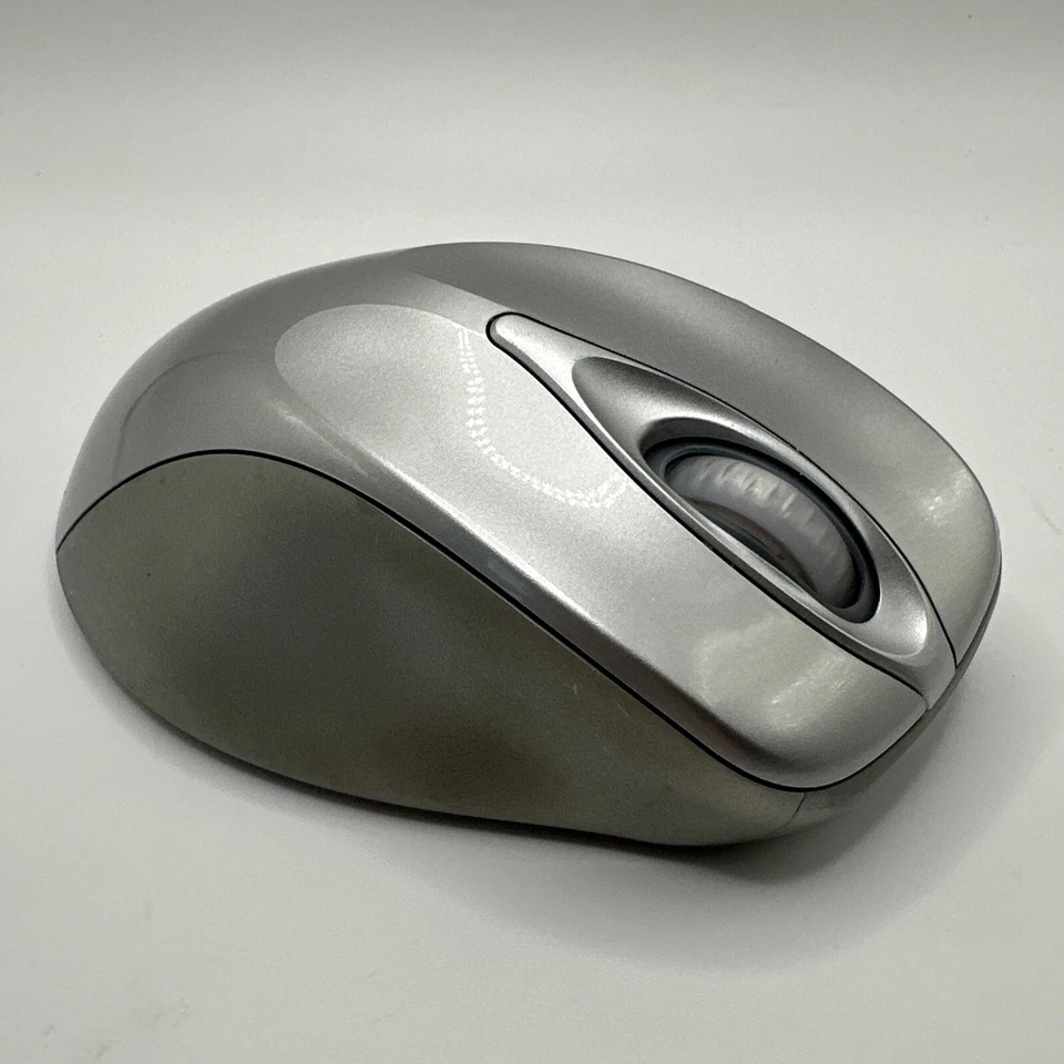 Microsoft Natural Wireless Laser Mouse 6000 With Receiver Model 1053 - Image 4 of 4