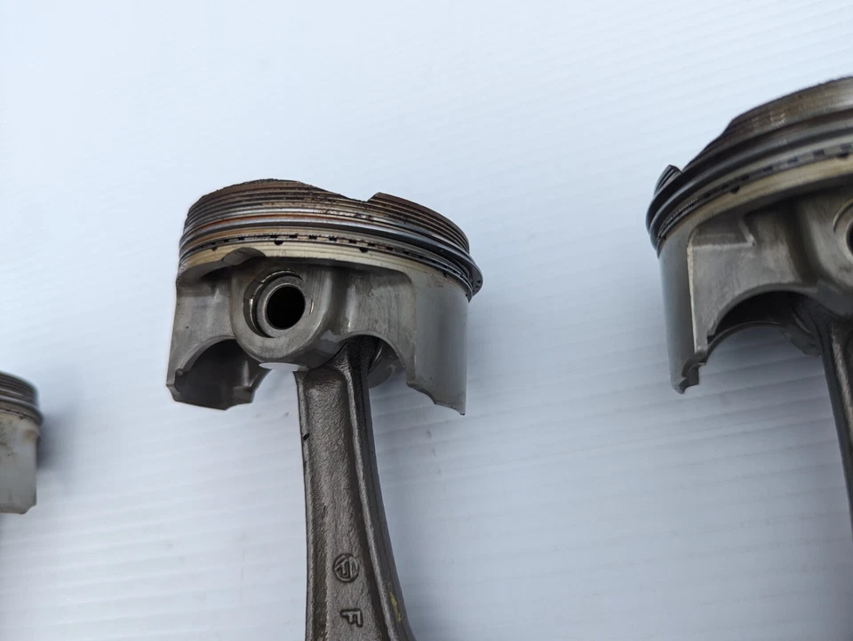 Triumph Daytona 650 2005 motor pistón varilla de conexión fabricante original Foto 4 de 4