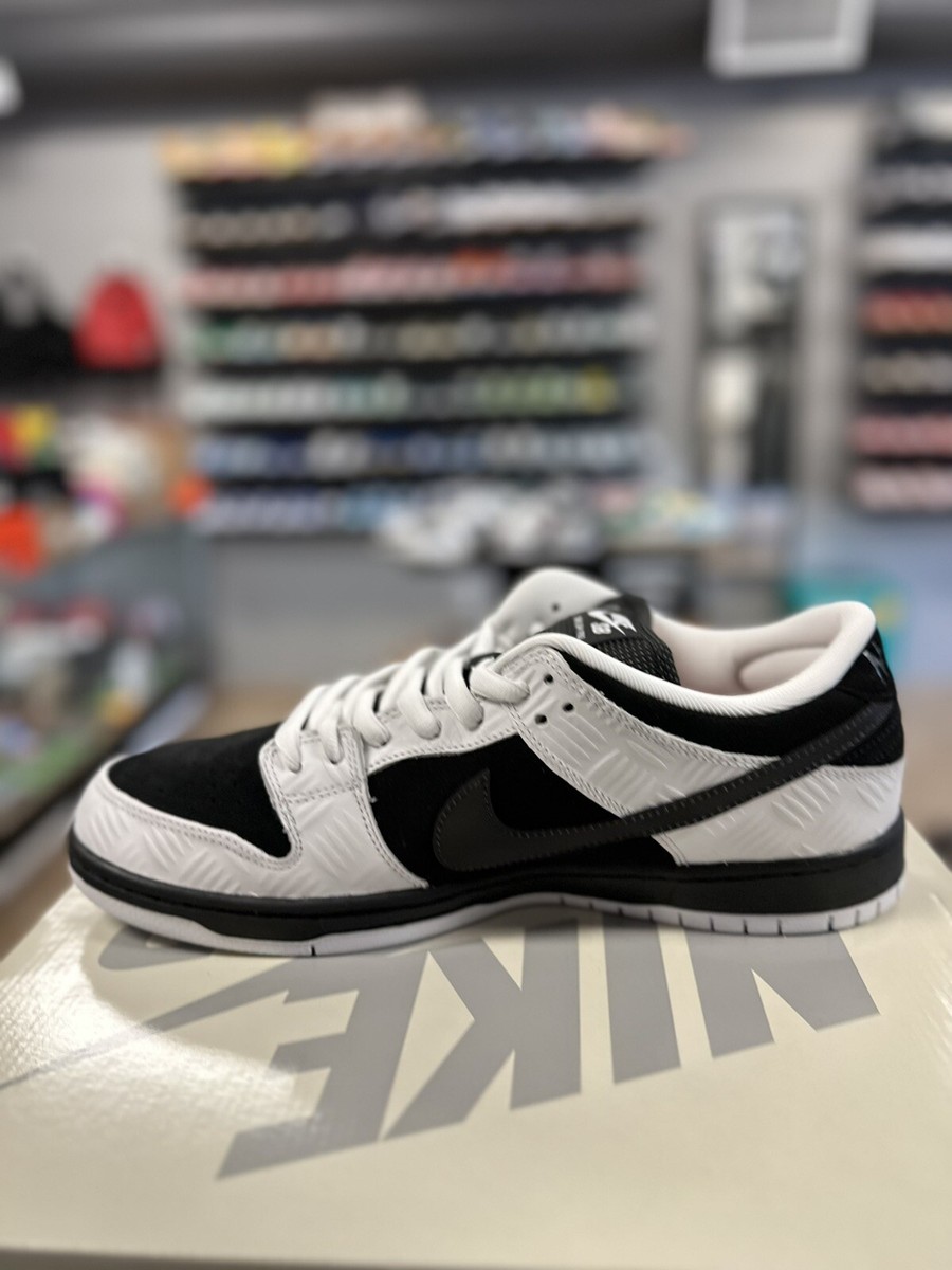 demodee ＬＯＷ　デモデ Size 13 - Nike SB Dunk Low x TightBooth SKU FD2629-100 Brand