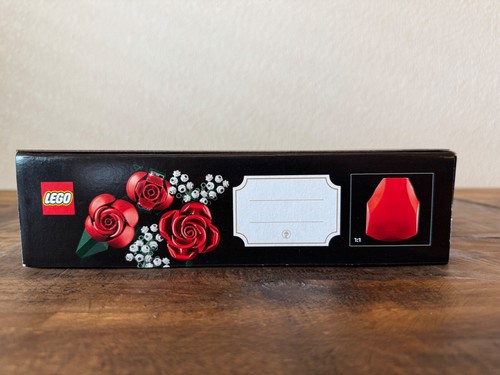 LEGO Botanicals: Bouquet of Roses (10328) - Picture 5 of 6