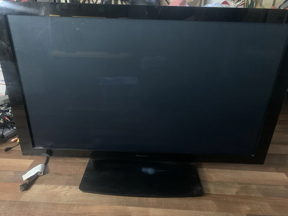 Pioneer Kuro KRP-500M 50" 1080p HD Flat Panel Monitor Used - Image 2 of 4