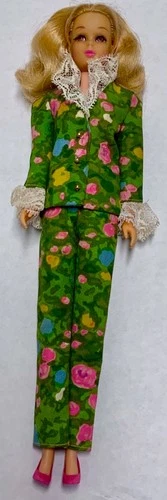 RARE Mattel VINTAGE “No bangs” Francie #1293 Partners in Print (Sears Exclusive)