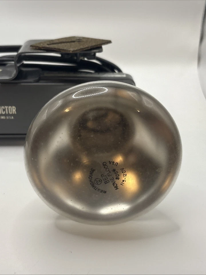 Smith-Victor Model L-20 Bar Light Fixture For Pictures/Videos - Works - Image 4 of 4