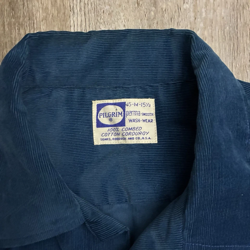 Camisa de manga comprida Pilgrim Perma-Smooth Wash-Wear veludo penteado azul Sears EUA - Imagem 3 de 4