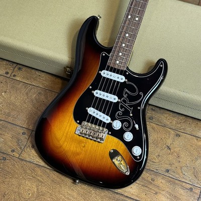 Fender Stevie RAY Vaughan Stratocaster 3 Color Sunburst W/tortoise 