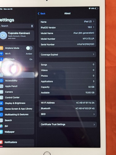 Apple iPad 8th Generation 32GB Wi-Fi 10.2 Silver - Good Condition Used - 第 3/6 張圖片