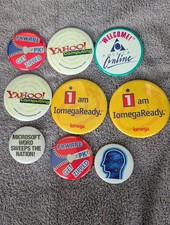 Lot 9 Vintage Computer Technology Pinbacks Buttons Yahoo Microsoft AO Pkware