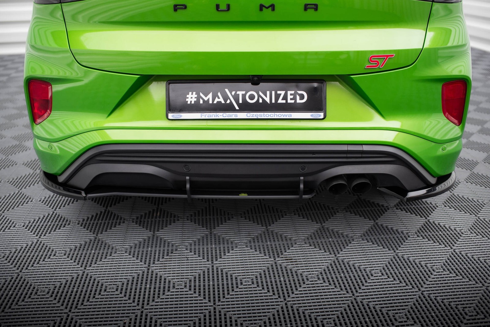 Diffuseur arrière Ford Puma ST Mk1 noir Maxton pour look racing
