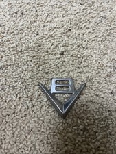 Vtg 1950s Ford V8 Chrome Fender Emblem Vtg 1950s Ford V8 Chrome Fender Emblem