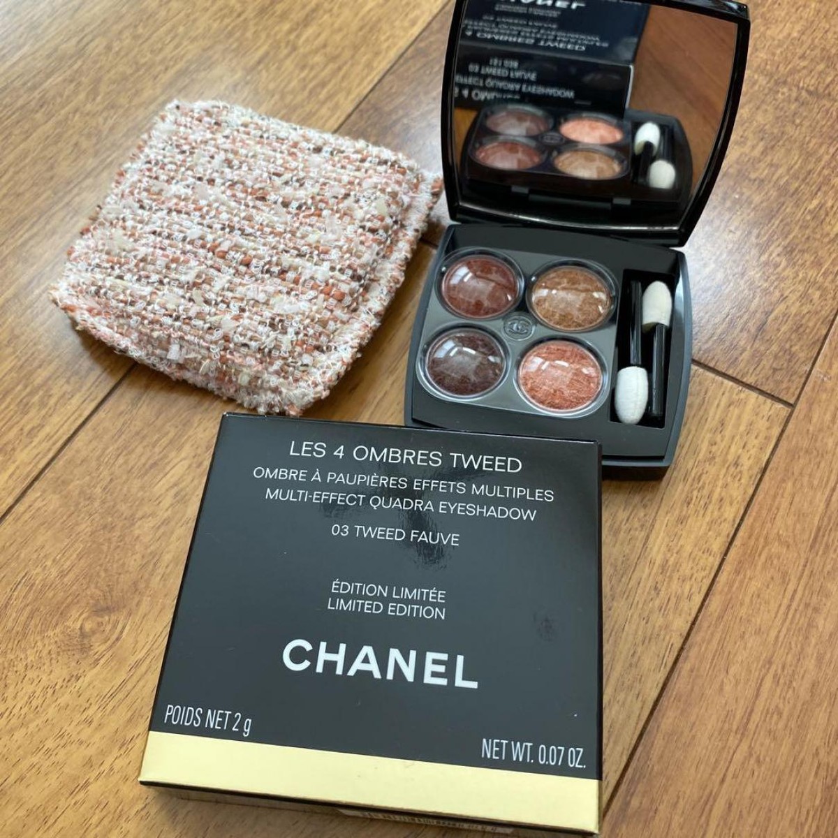 アイシャドウ CHANEL LES 4 OMBRES TWEED 01 CHANEL Les 4 Ombres Tweed Limited Edition Eyeshadow - No 1