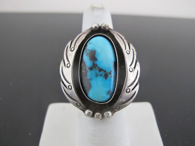 NAVAJO Blue Sky Native KINGMAN Turquoise Engraved FEATHER Sterling Silver Ring