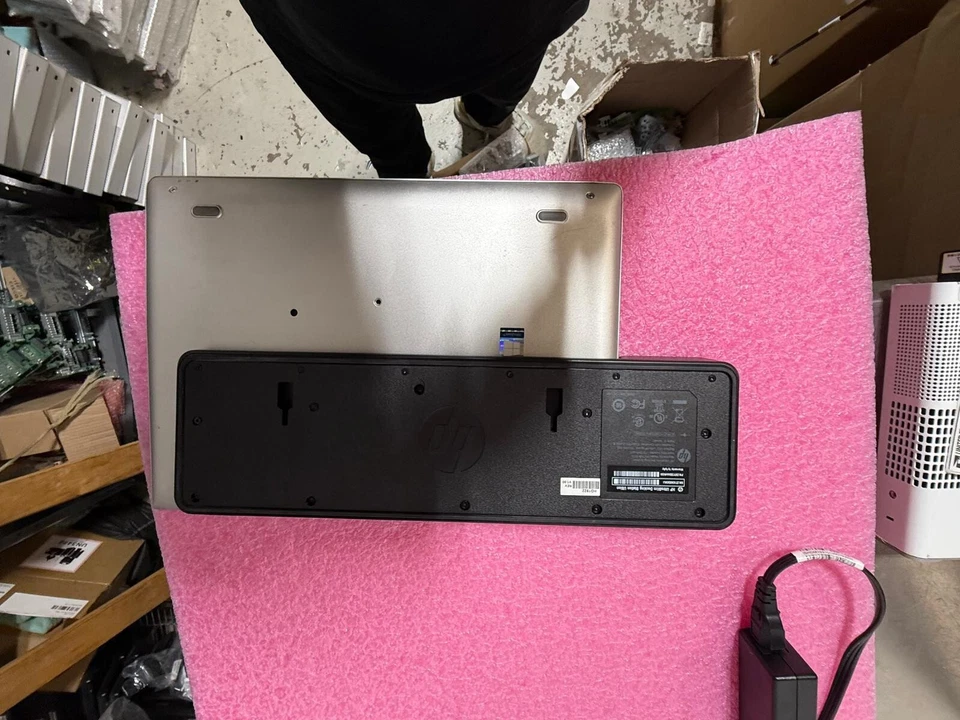 HP EliteBook 840 G5 i5 8 Gen. SSD de 16 GB RAM 256 GB Foto 3 de 4