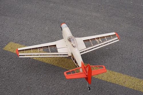 World War II US P51 Mustang Fighter Model 15-25 Fixed Wing Oil Electric Aircraft - Picture 4 of 16