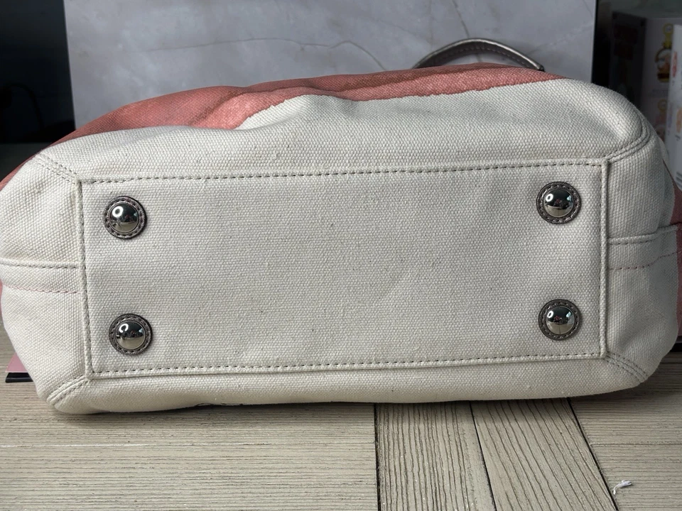 Bolso de Mano Coach Seashell Retirado Pre-amado de Lona. F19273 Foto 3 de 4