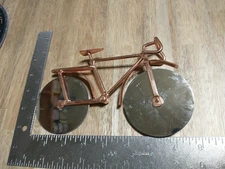 COPPER COLORED BICYCLE BIKE PIZZA CUTTER 7 3/4X4 1/2 Kitchen Tool Gadget Novelty