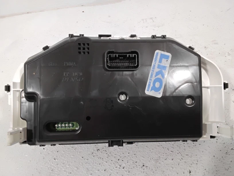 Mitsubishi Mirage 2021 velocímetro Speedo Cluster 54 k millas fabricante de equipos originales Foto 3 de 4