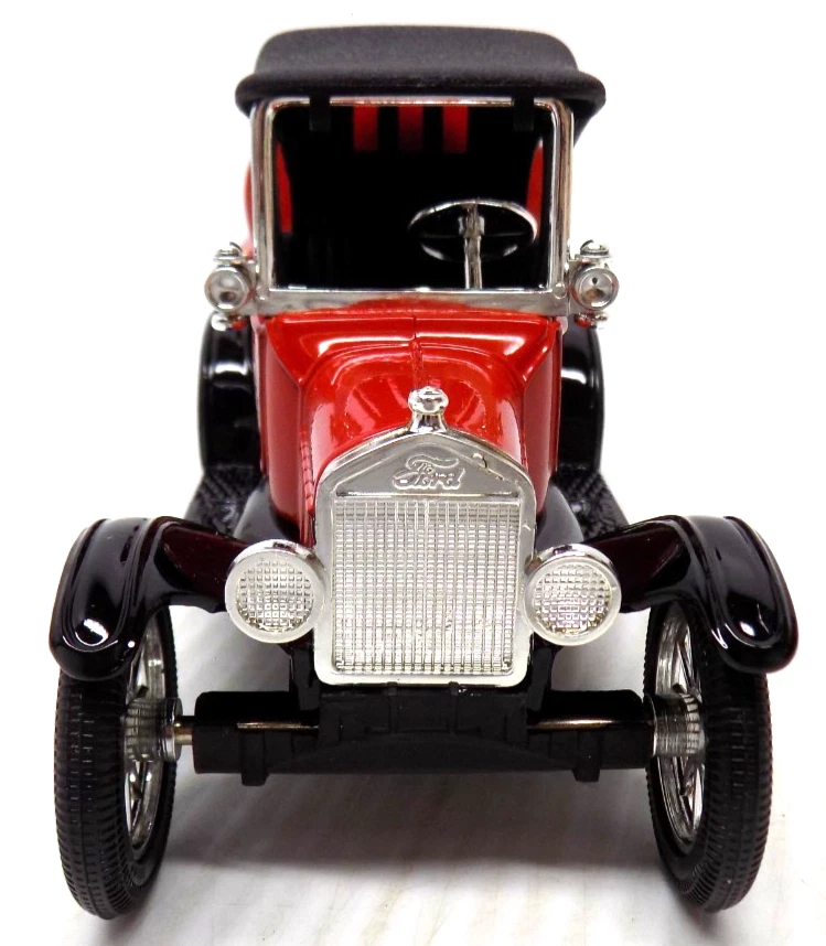 Ertl # 19718 TEXACO YOCUM OIL COMPANY 1918 FORD RUNABOUT TANKER TRAILER TRUCK - Image 4 of 4