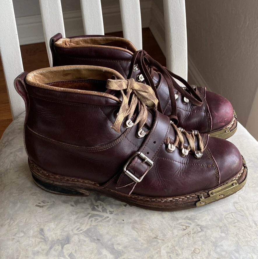 Antique hotsell ski boots
