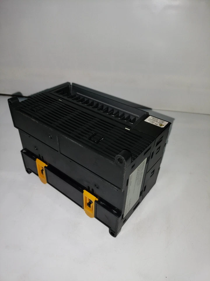 New Omron CP1E-E40DR-A Programmable Controller Fast Shipping 1pcs - Image 3 of 4