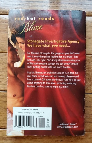 Harlequin BLAZE Red Hot Reads Lot of 3 Nov 2007, Nov & Feb 2010 Paperbacks - Imagen 7 de 11
