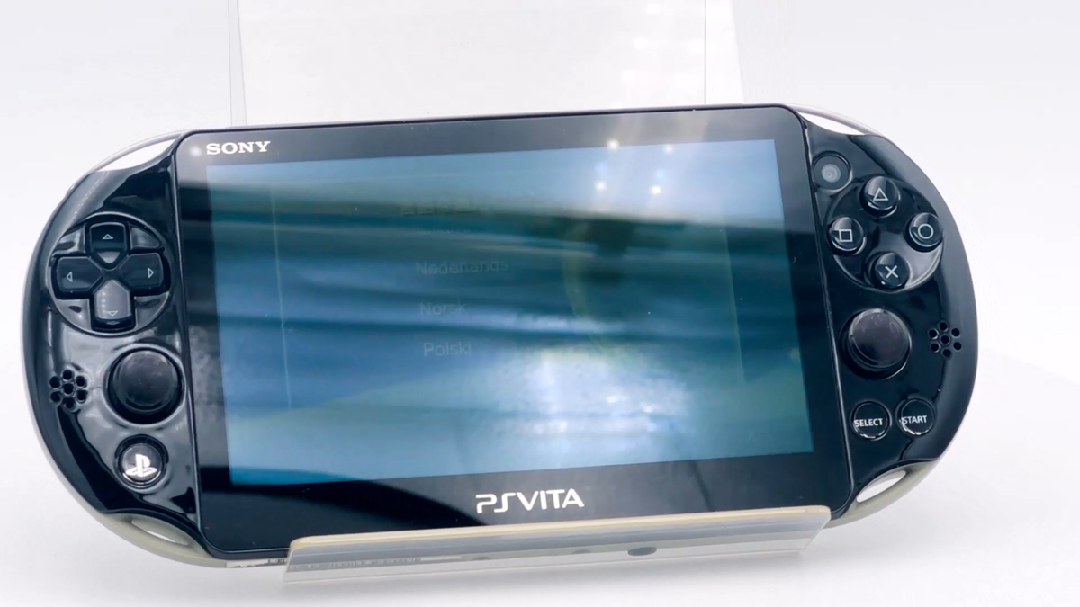 PlayStation Vita - SONY PlayStationVITA 本体  PCH-2000 ZA16 PS Vita Console Silver PCH-2000 psvita Sony PlayStation Used