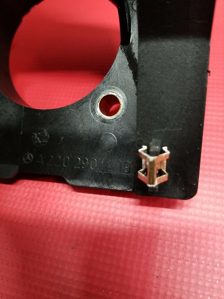 Conjunto de pastillas de pedal de freno Mercedes Benz CL500 2002 A2202901119 Foto 2 de 3