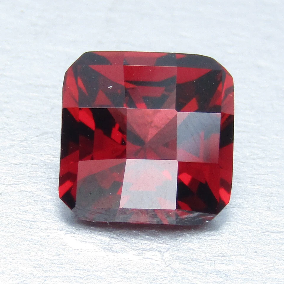 3.35Cts Natural Beautiful Almandine Garnet 8.5mm Fashion Square Pixlated Cut Gem - Image 4 of 4