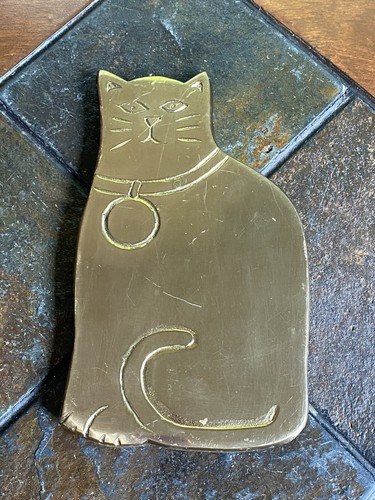 VINTAGE MCM BRASS CAT STATUE FIGURINE Plate Plaque Stand 8.5” - Picture 9 of 9