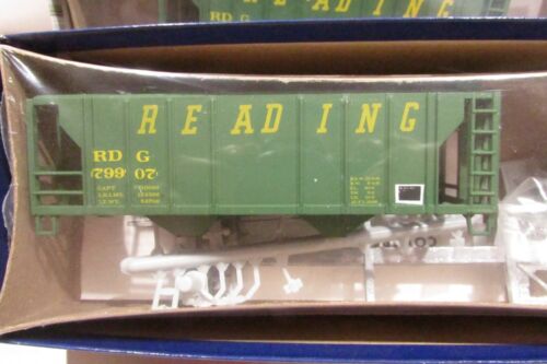 Ho Scale Roundhouse Product (3) READING Assorted 2Bay Covered Hopper Lot#3382 - Picture 2 of 5