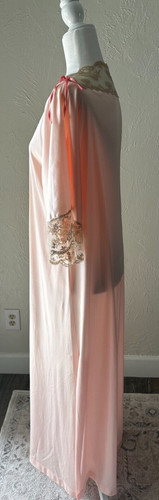Vintage 1970s Vanity Fair Pink Nylon Satin Nightgown W/ White Lace Trim Sz Small - Picture 9 of 19