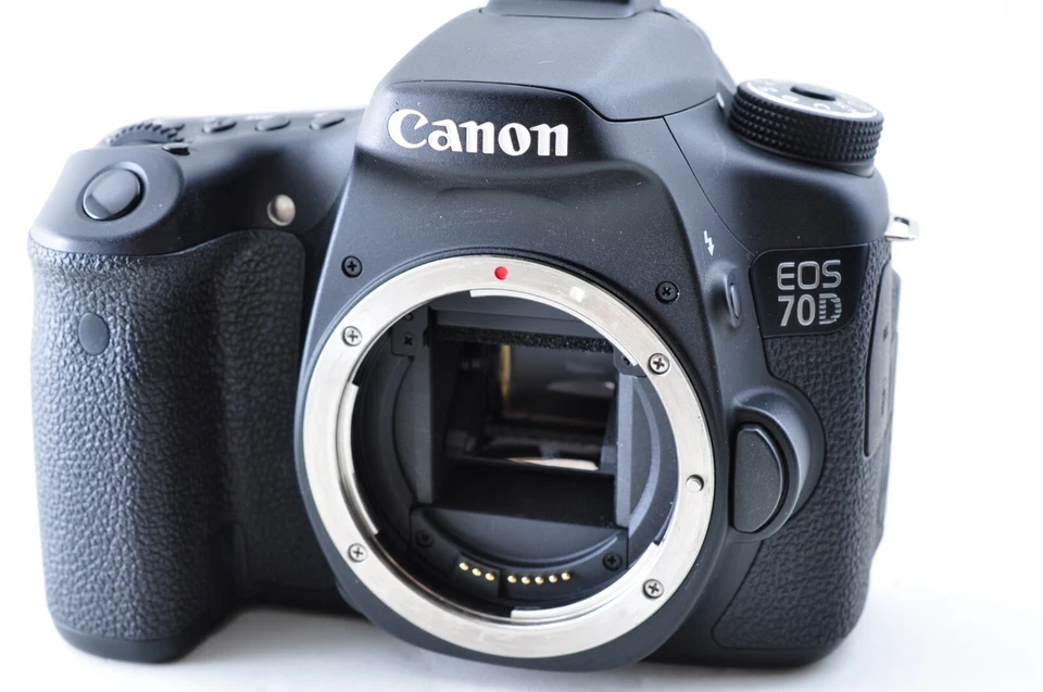 Canon EOS 70D 18.0 MP Digital SLR Camera Body-black  with Box from Japan - Image 2 of 4