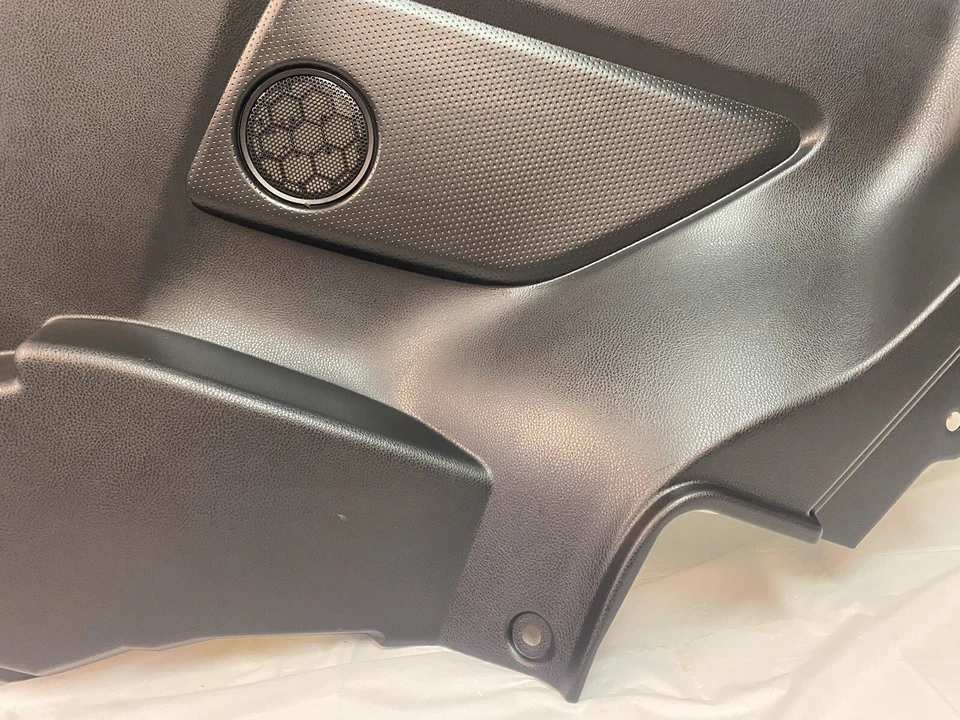 2013 丰田 86 FR-S BRZ TRUNK 右侧低四分之一面板三边盖 — 第 3/4 张图片