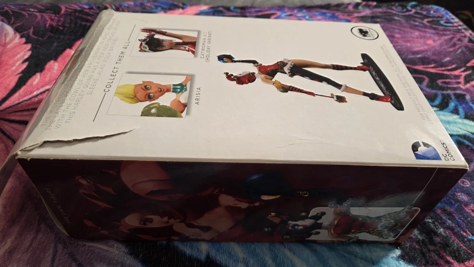 Harley Quinn de la serie Ame-Comi Heroine de DC Collectibles - Nueva caja de daños Foto 3 de 4