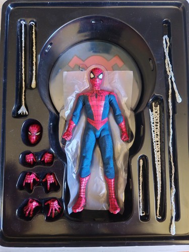 Mezco One:12 Spiderman - Imagen 15 de 16