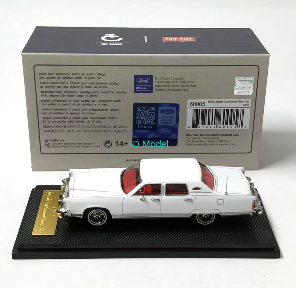 BN Sunstar 1:64 White 1979 Continental Town Classic Model Diecast Metal Car