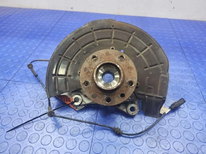 2017-2024 Jeep Compass Driver Side Left Front Spindle Knuckle Assembly OEM - Image 2 of 4