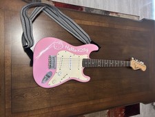 2006 Fender Squier Mini Hello Kitty Electric ...